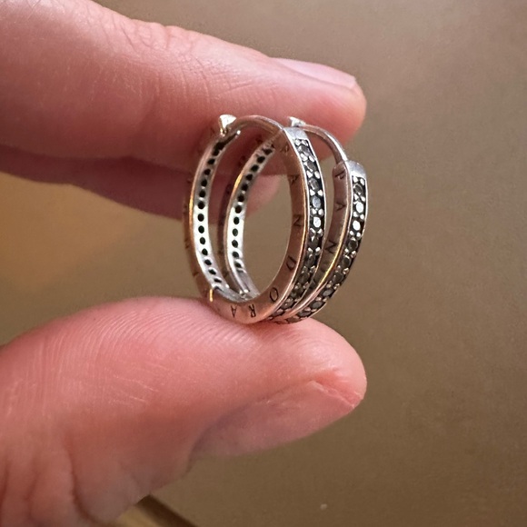 PANDORA Sparkle Logo Hoop Earrings - Picture 7 of 9